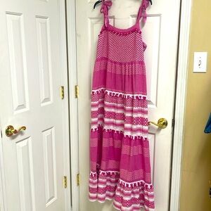 ✨Crown & Ivy Pink Maxi Dress✨